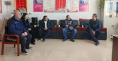 集團公司領(lǐng)導(dǎo)赴公司幫扶村走訪慰問